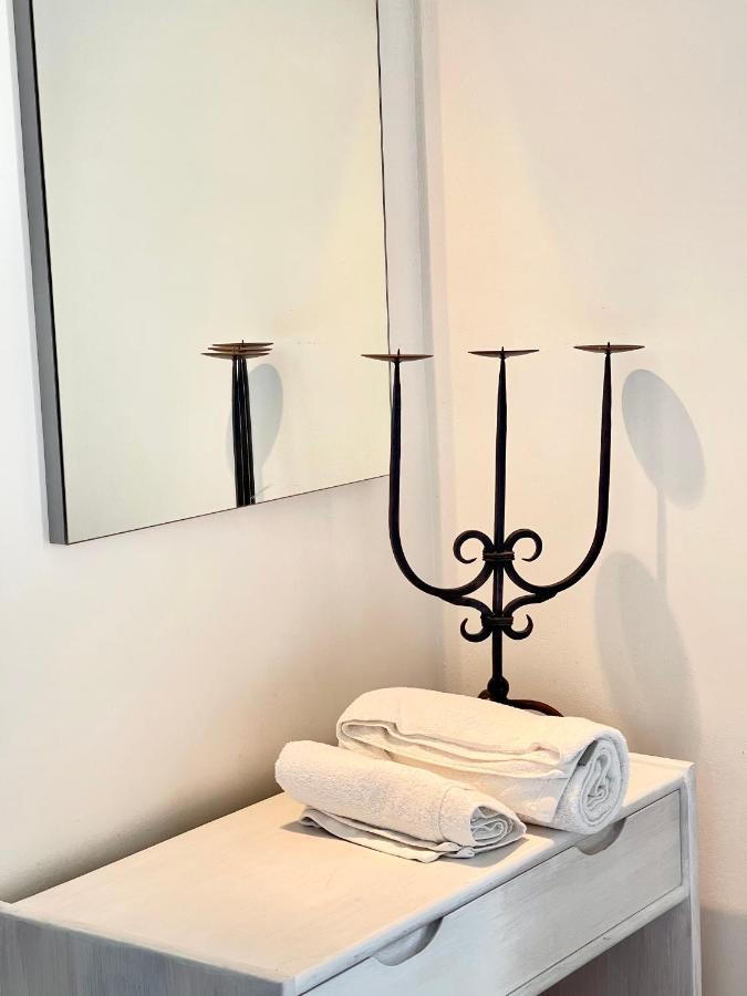 Xenias Rooms Apartments Koróni Esterno foto